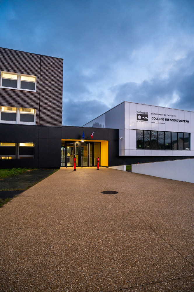 CBA Architectes - Collège du bois d'Orceau - Tilly-sur-Seules - Monsieur et Madames Shoes - Photographe architecture